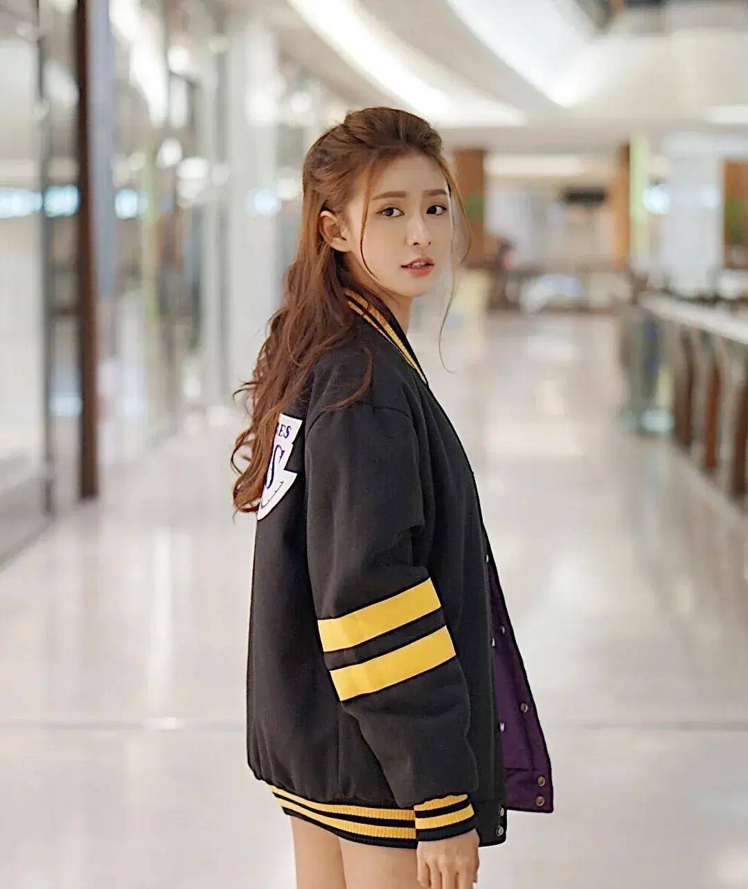 原创最女子子湖人女球迷人间极品