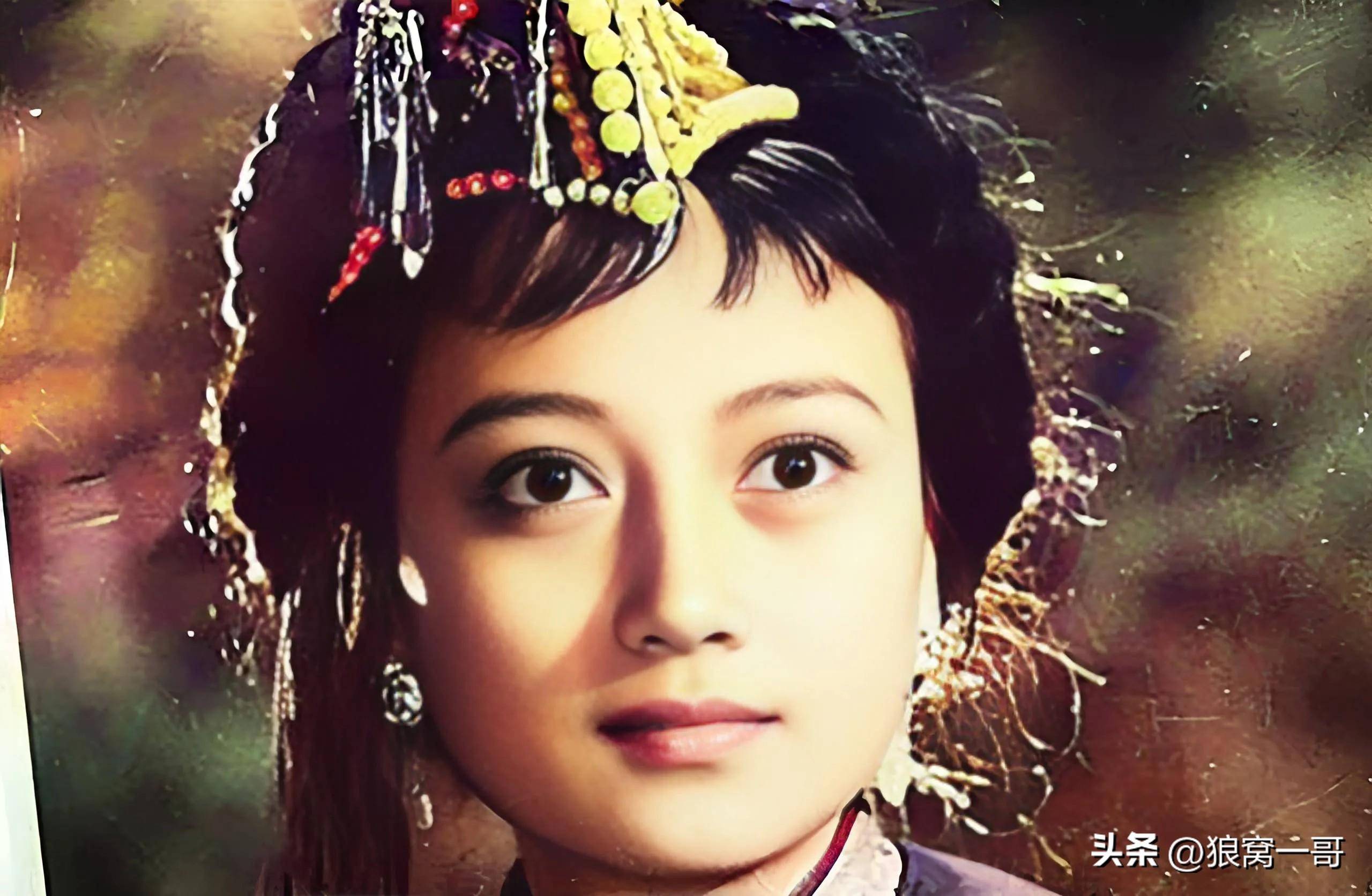 少将军衔的王晓棠原八一电影制片厂厂长几代人的青春偶像