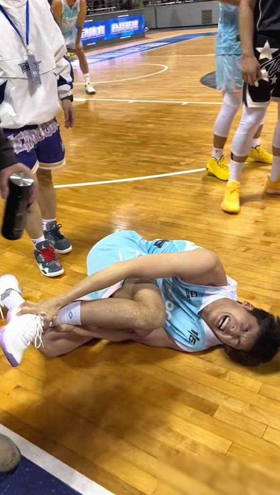 连续恶意垫脚曾繁日和周子昂西热力江忍无可忍发飙