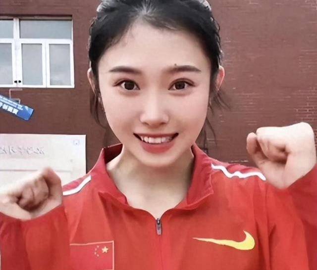 原创1297秒林雨威在亚运会后首次参加100米栏比赛刷新了今年亚洲第一