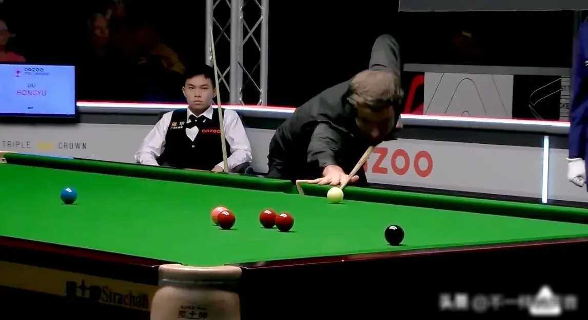 原创2024斯诺克世锦赛资格赛第三轮中国选手刘宏宇负于利索夫斯基