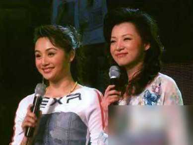 继李咏离世后央视名嘴曹颖深夜发文晒病床照令人担忧