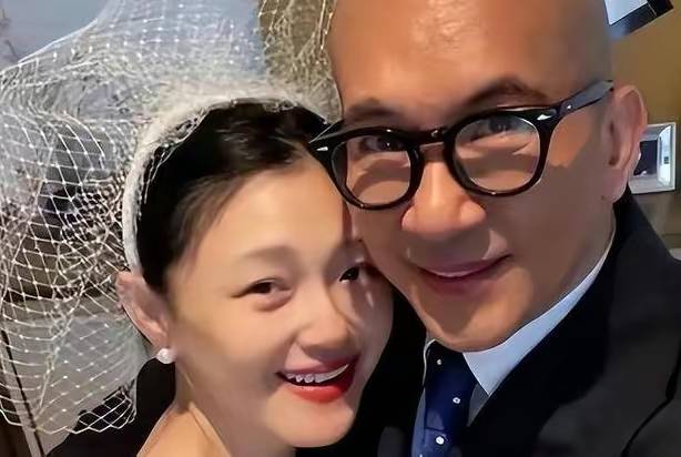 当年周渝民和大s分手后他直言我一听到她高跟鞋的声音就吓得浑身发抖