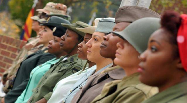 原创美国版的花木兰黑人女子混进男人堆里从军两年