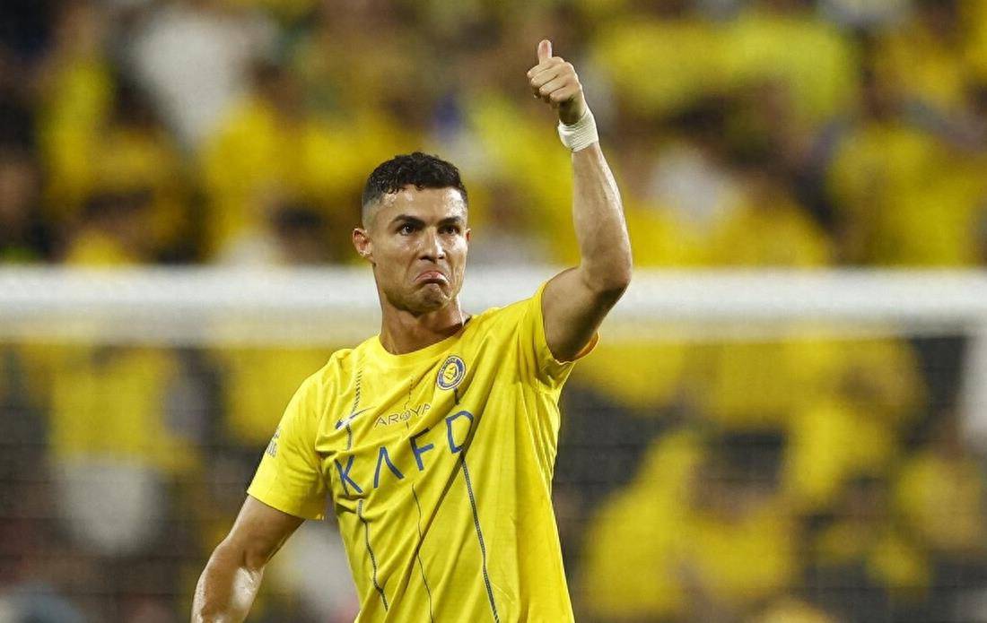 范3表示:c罗离开皇马这些年个人表现没有亮点,但其他事情持续升温.