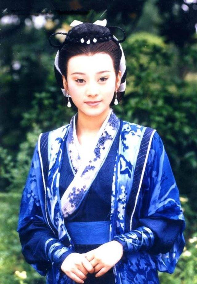 唐高宗时期,她深得高宗喜爱,却因此招致武则天的妒忌,最终被暗杀.