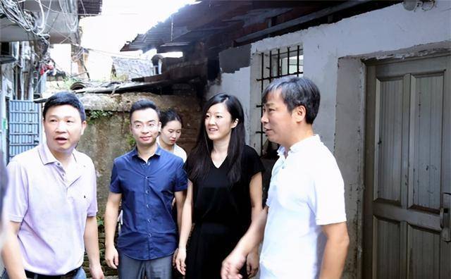 在2019年,她受邀给2019届北大新生写开学的一封信,信中洋溢着她这些年