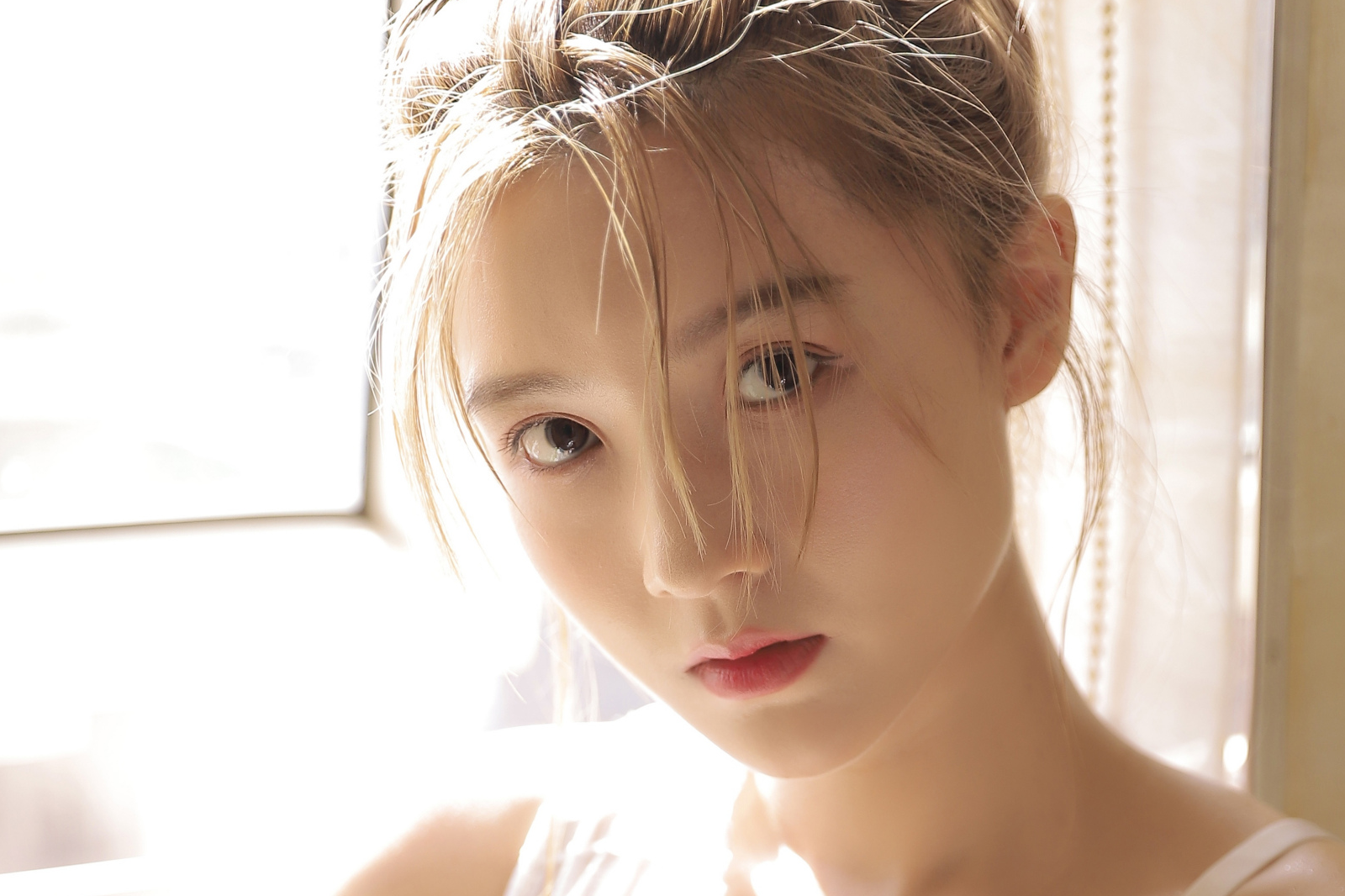 4月末,情缘入心,爱意未泯,桃花重开,3星座与旧爱重逢再续前缘