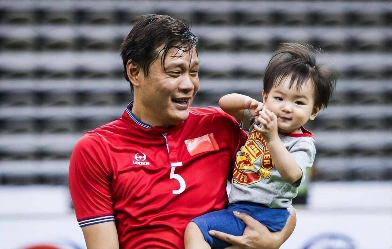 三婚时娶小17岁老婆的范志毅总算是走到今天这一步