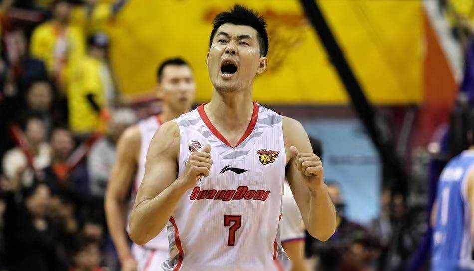 王仕鹏一家近况41岁转型成功已财富自由超模女子颜值超高