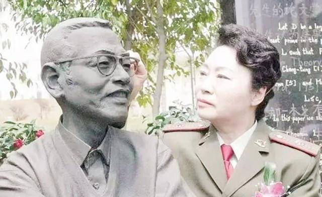 陈景润之子陈由伟高中学文大学数学系归来有脸给我爸扫墓了