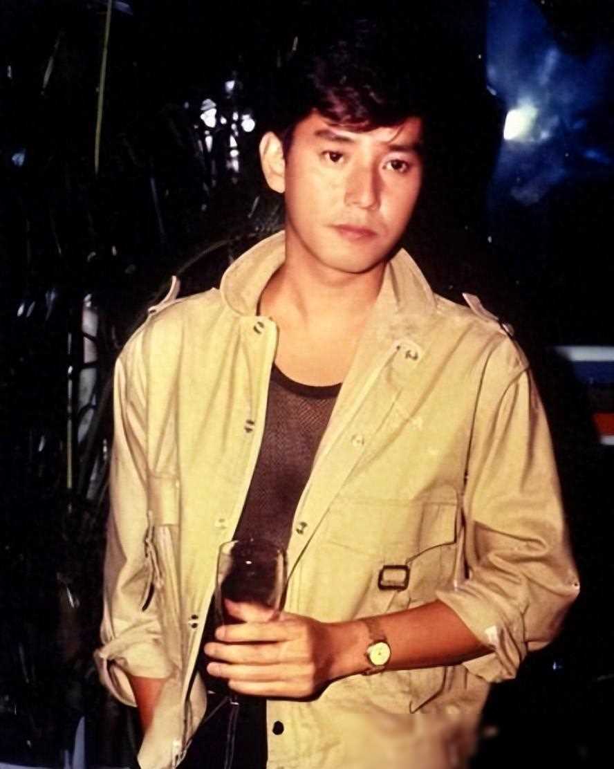 73岁谭咏麟终为自己的风流付出代价渣男始祖标签成疑