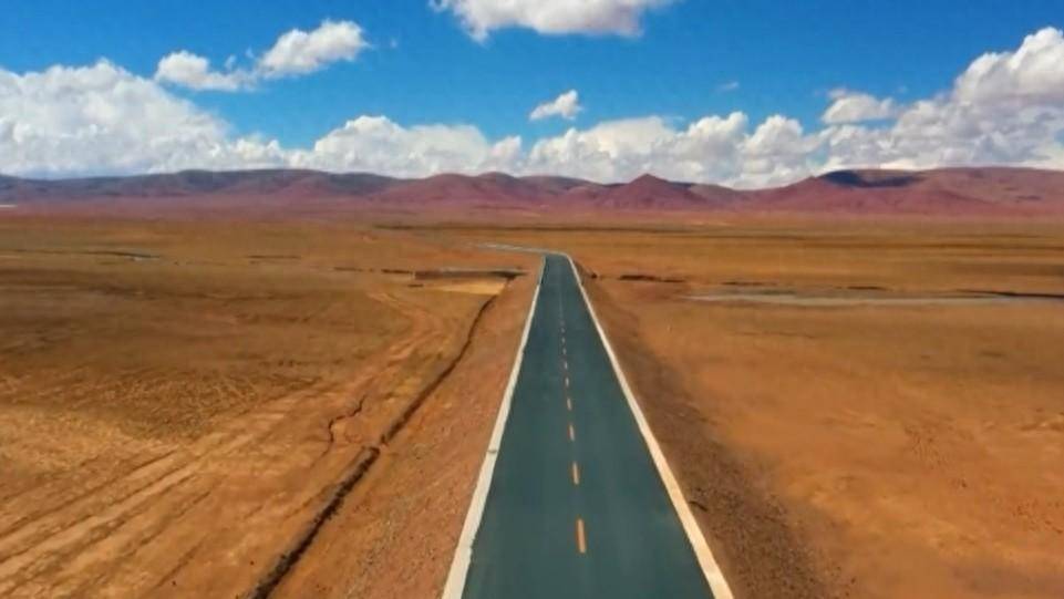 新时代西藏弘扬两路精神打造立体交通网