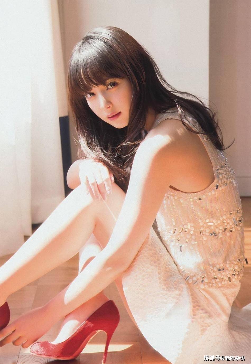 36岁佐佐木希,这身材谁能顶得住嘛!