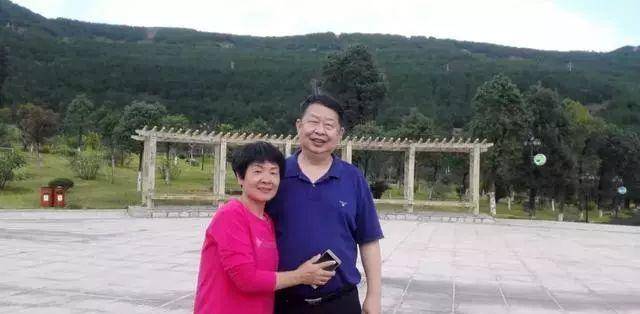 最终,给了赖金莲家199块钱的彩礼钱.