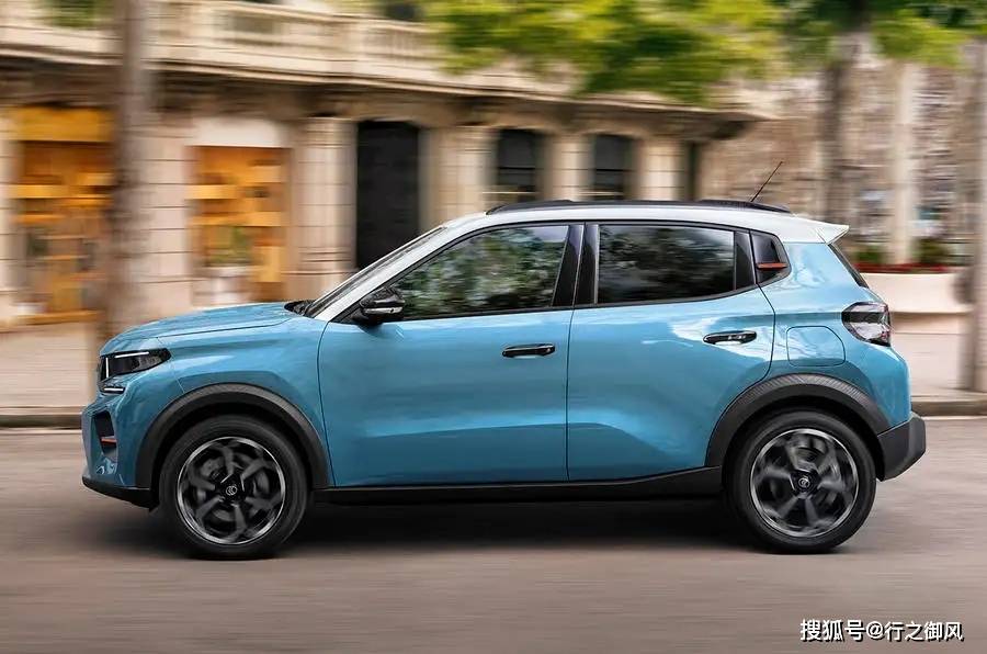 新款c3提供多种动力装置可供选择,首发车型搭载1.