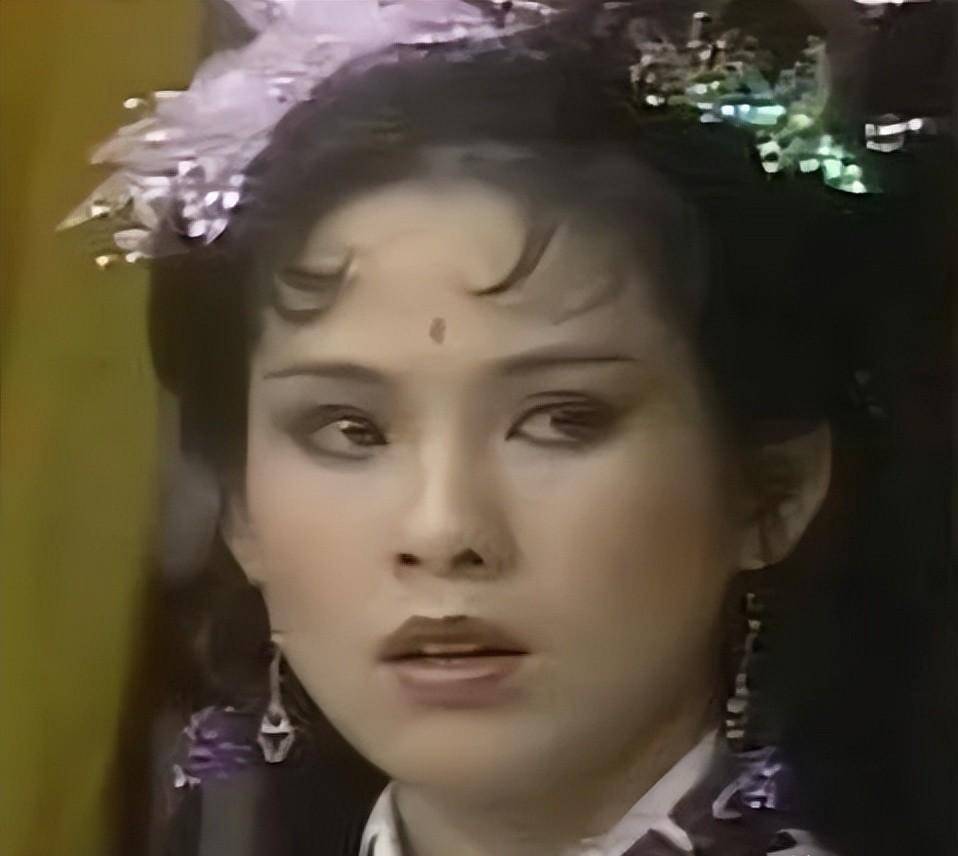 第一位饰演苏大家的女演员叫林建明,她的颜值完全与红颜祸水不符,但却