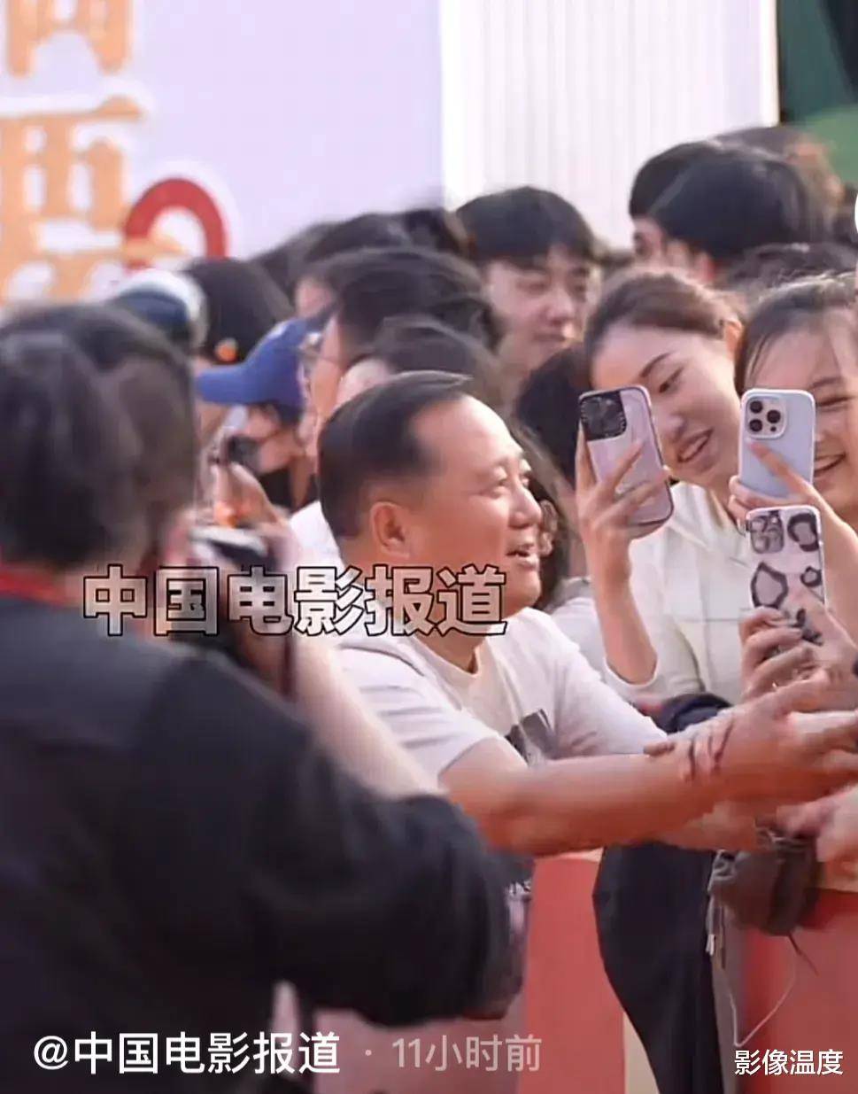 北京电影节红毯现场直击：叶童最优雅，林志玲胡歌最抢镜，周也全场最美丽