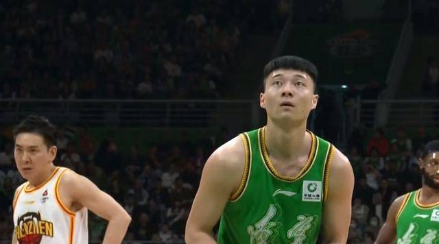 辽宁男篮新外援首秀亮眼库珀表现出色助球队逆转实力飙升