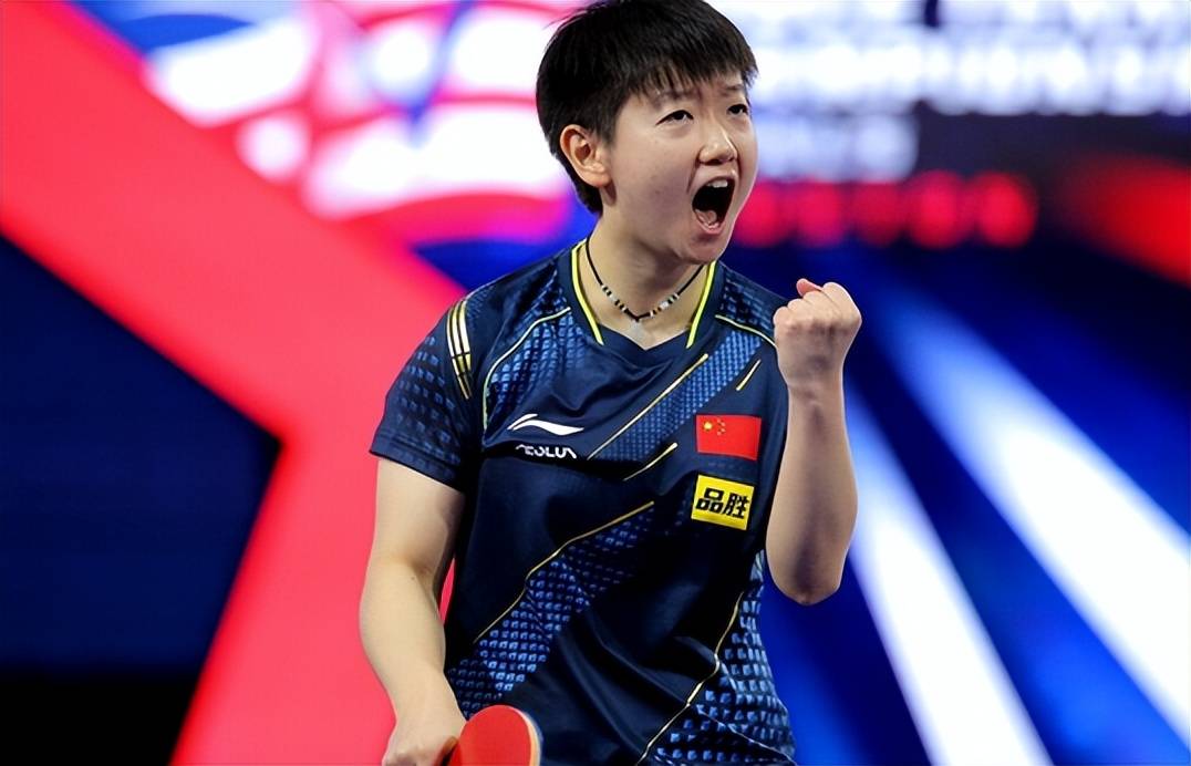 孙颖莎战胜陈梦晋级澳门乒乓球世界杯女单决赛,将