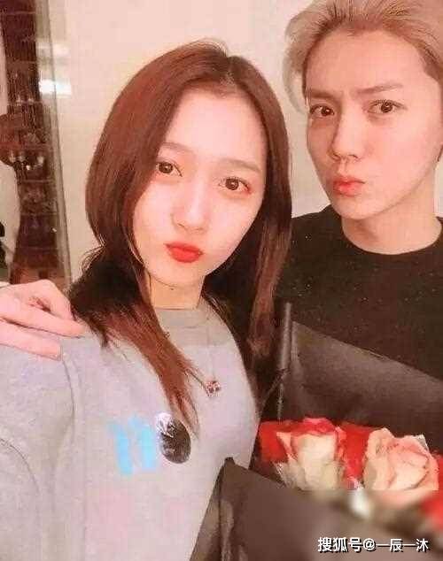 鹿晗关晓彤东京秀恩爱,网友猜测好事将近