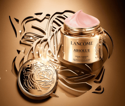 馥蕾诗睡莲滋润面霜作为滋润型抗皱霜产品,以其出色的保湿滋润效果而