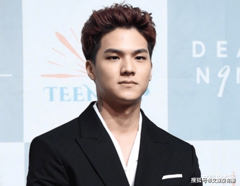 teen top前成员指责东方神起郑允浩"虚伪",还在公厕聚众抽烟