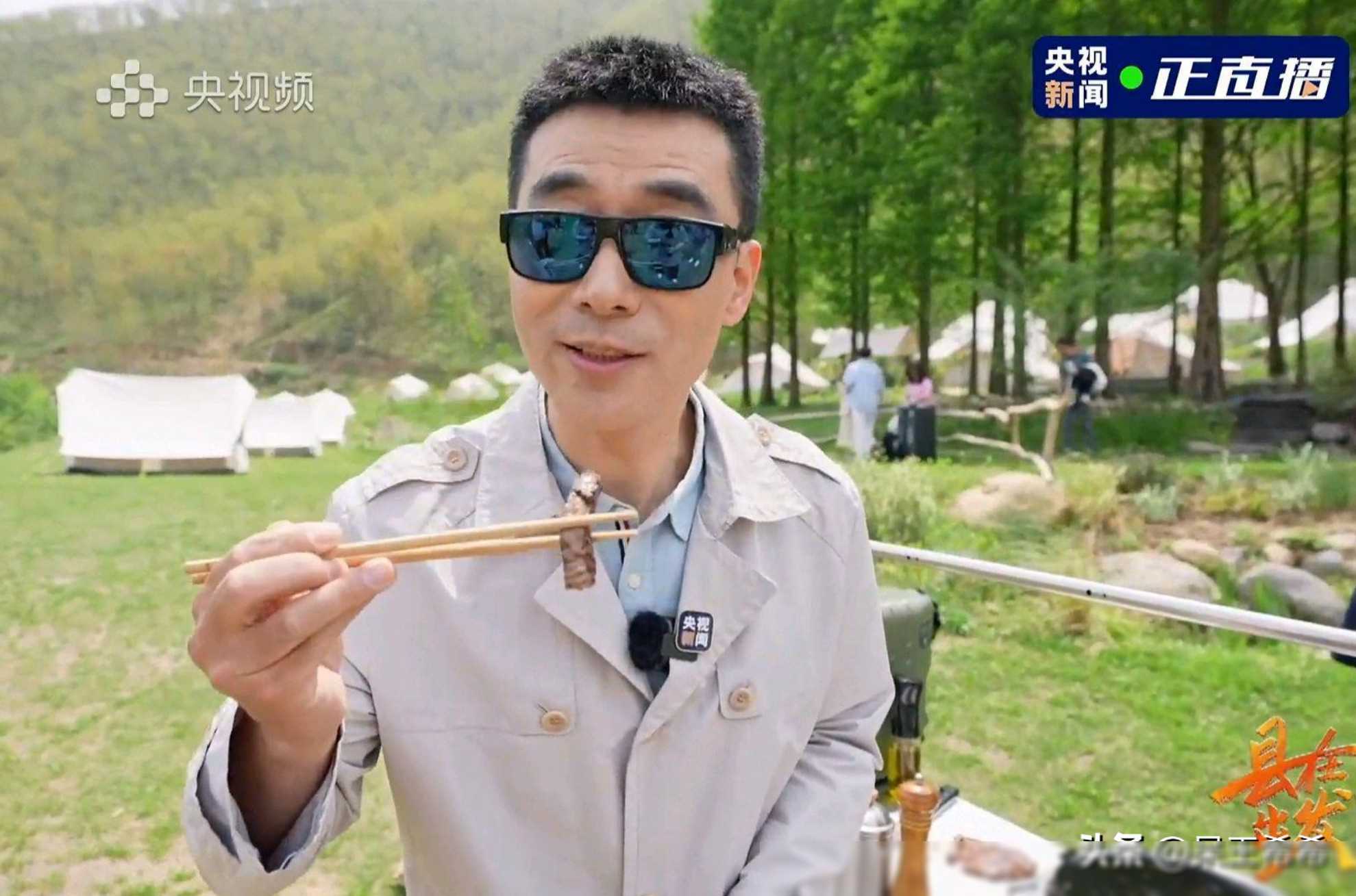 尽管可能会离开《新闻联播》这个舞台,但她的表现和影响力将会持续