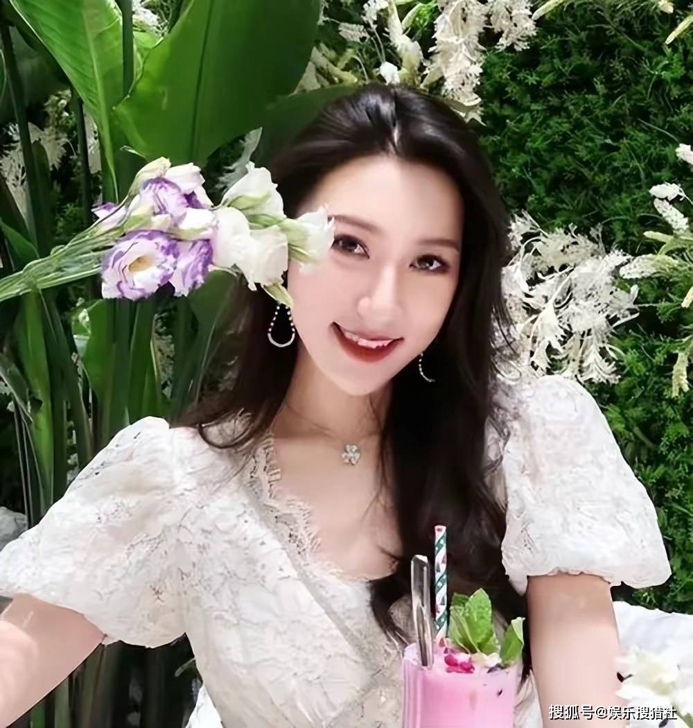 张嘉芸透露自己目前已经有了4个月的身孕,但是已经