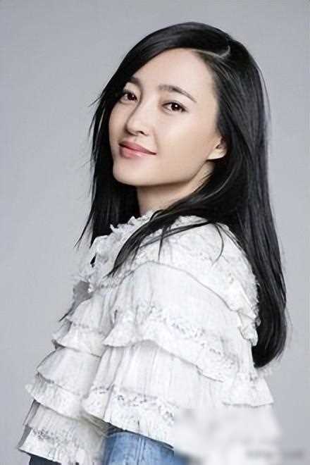 王丽坤:年零绯闻,美貌实力兼具,爱情坚守原则的女演员