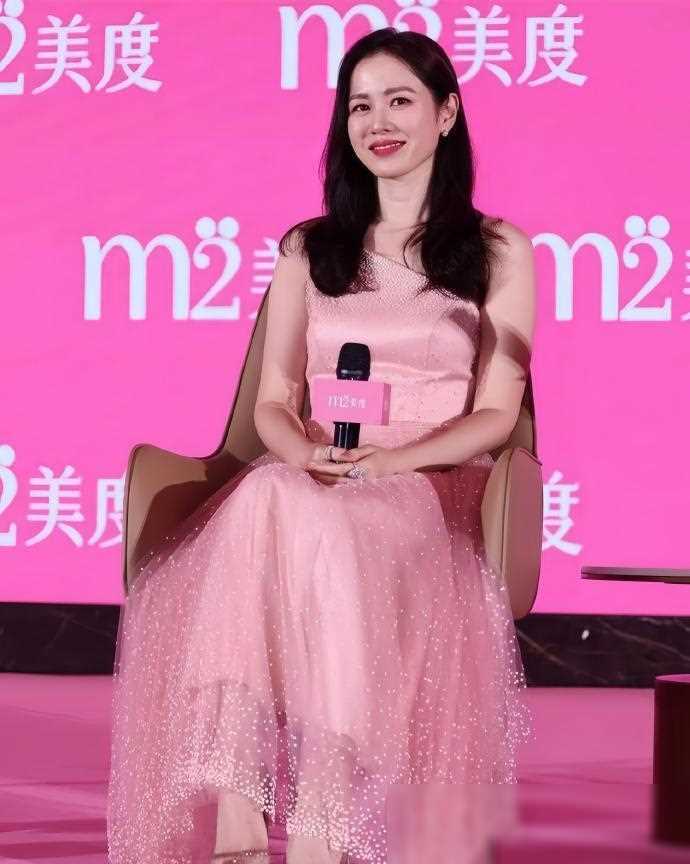 孙艺珍ins幸福满满,永不抱怨,凭借尊严站稳顶级女演员的地位