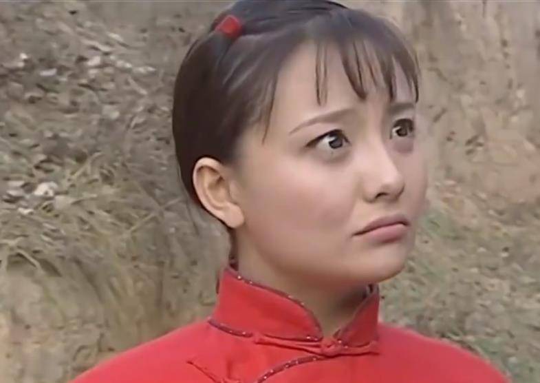 2008年她还出现在袁立佟丽娅主演的电视剧《母仪天下》里面,饰演的是