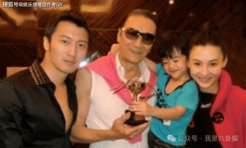 要不是一张病危通知书,谁能想到张柏芝藏的这么深,和谢贤的真正关系瞒