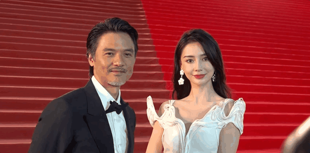 杨颖借金像奖复出,状态下滑显拘谨,主动聊儿子欲打亲情牌