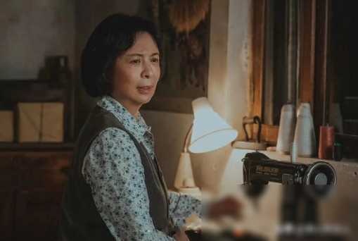 张续晟,饰演火攻头陀的演员,不仅是一位有经验的演员,还是一名武术