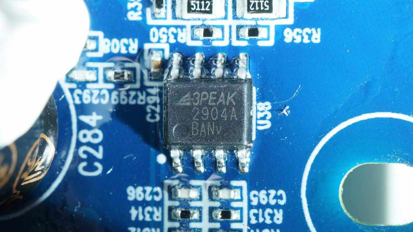 新一代电小二户外电源1000 pro 2拆解:全新安全快充技术,做工精细品质