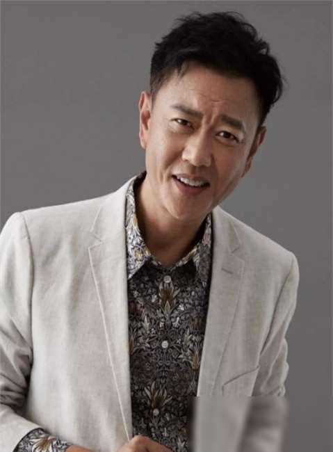 城中之城冯嘉怡:从富二代到演技派,全网爆笑传奇人生!