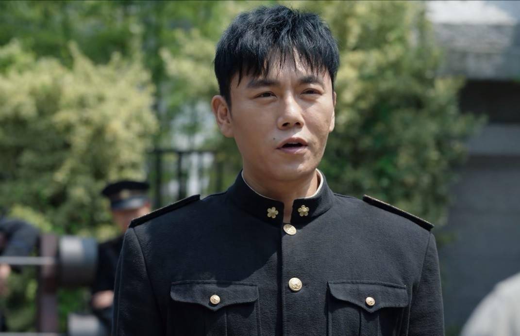 《追风者》由王一博和王阳主演,随后李现和任敏主演的《群星闪耀时》