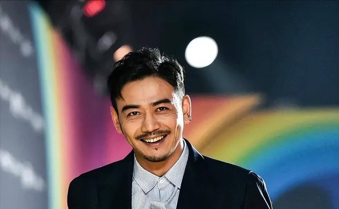 王黎雯_人品_妻子