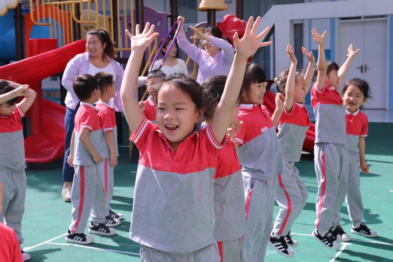 濮阳市第二实验幼儿园开展悦运动 趣成长春季运动会