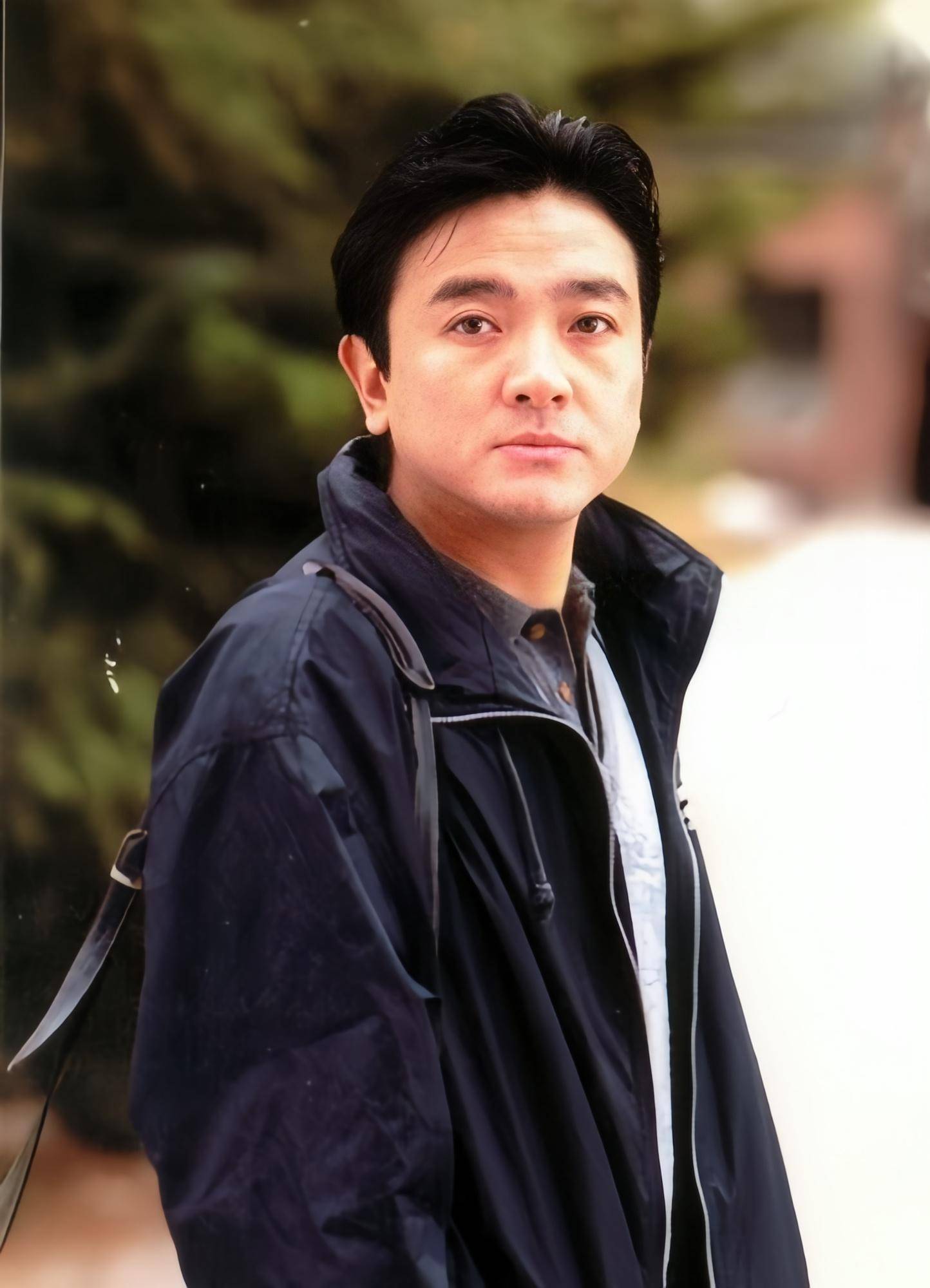 《虾球传》42年演员现状,虾球与牛仔成功转行,阿娣出国名气不再