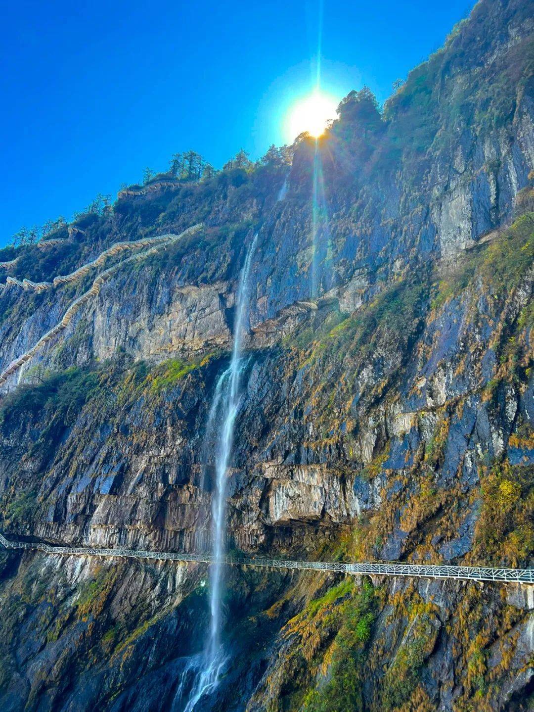 瓦屋山桌山图片图片