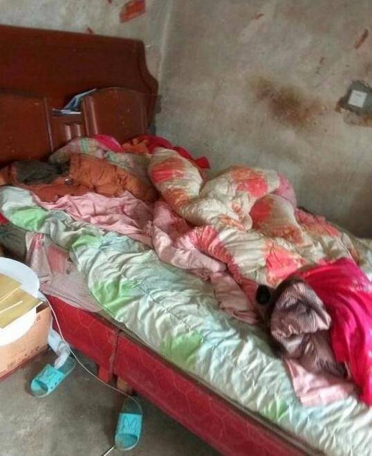 农村婆婆太邋遢,家里乱成废品站,冰箱熏死人,你看了都害怕!