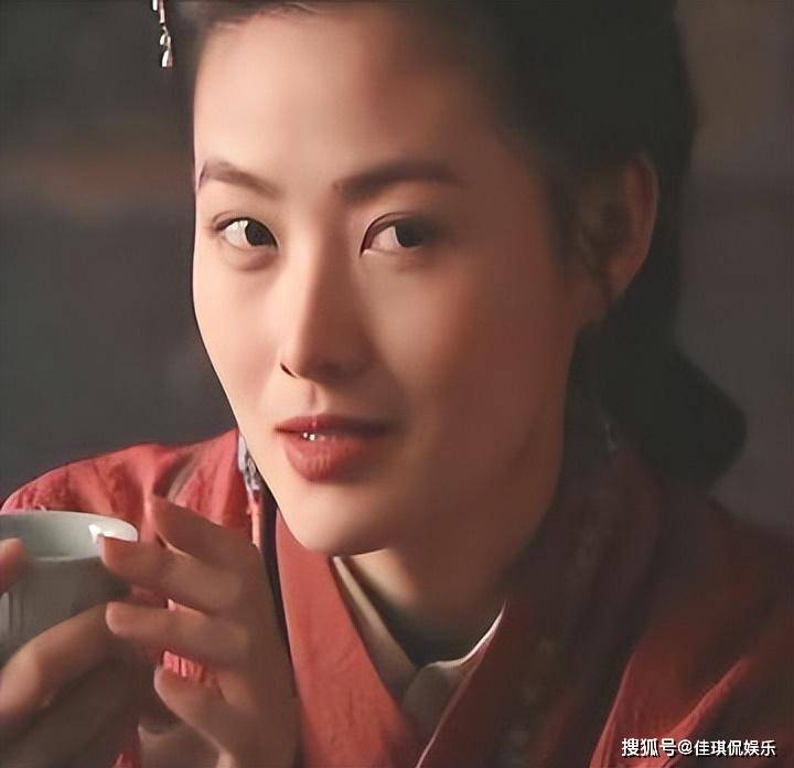 "潘金莲"王思懿:年过五十仍风韵犹存,难怪西门庆当年把持不住