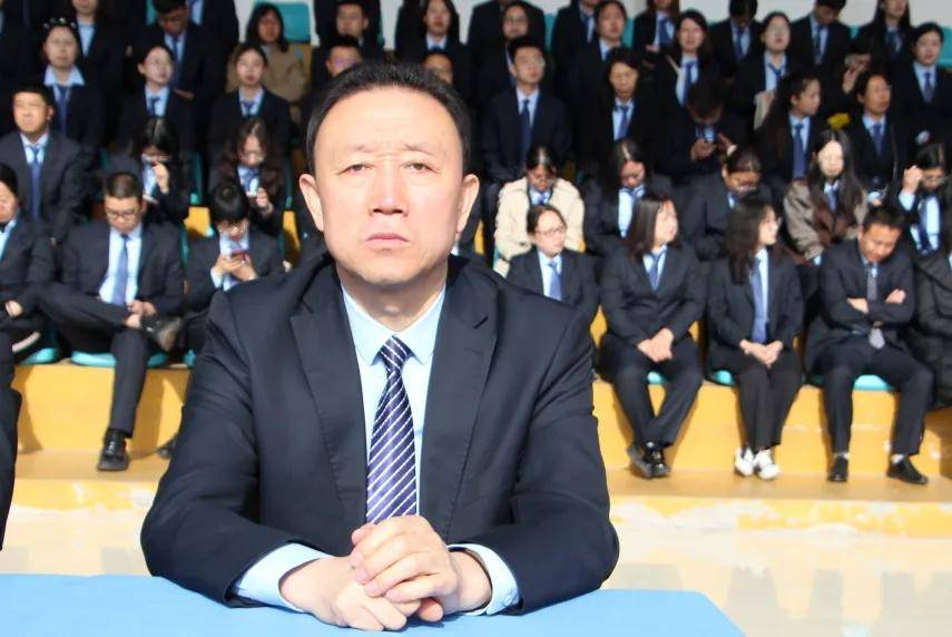 忻州一中北校区举行纪念五四运动大会暨2024届高三毕业典礼