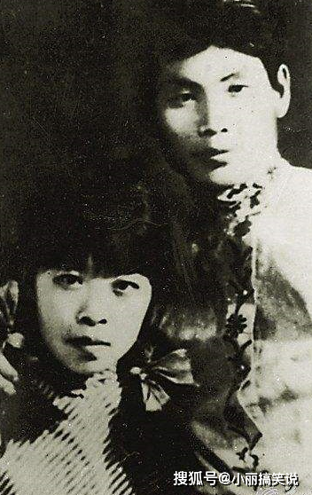 此人是个才女,和对象的哥哥打官司,和自己哥哥谈恋爱,她是谁?