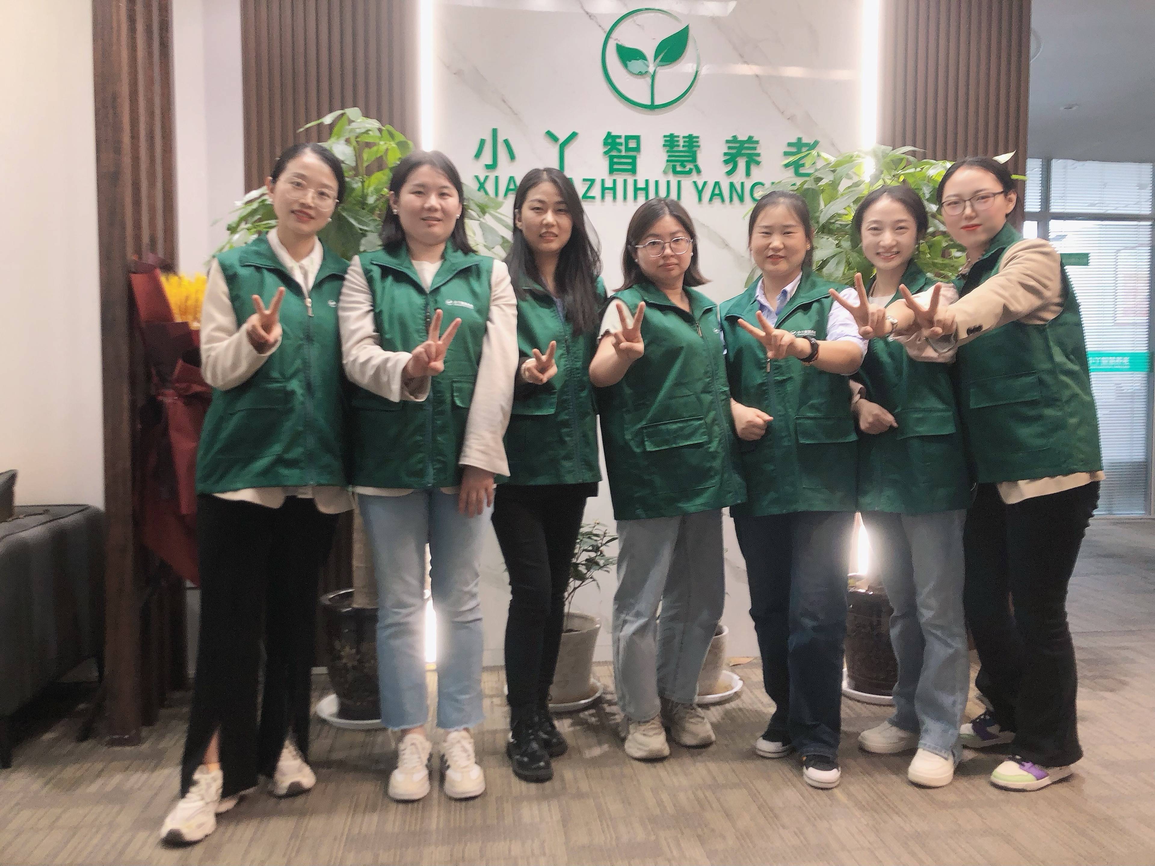 西安小丫护工团队:守护健康,用心服务每一刻