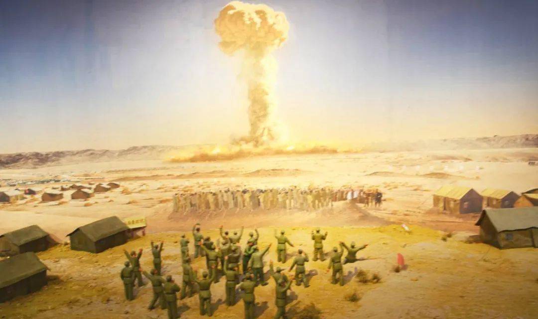 中国第一颗氢弹成功试爆后,为何法国总统勃然大怒?真相振奋人心