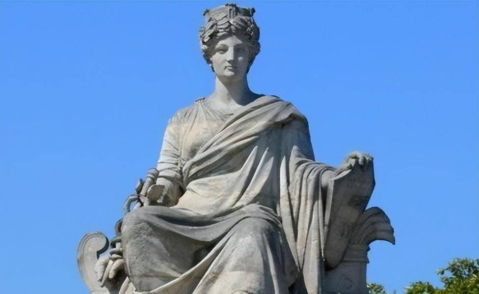 第一夫人被送刑场,民众让她上断头台,夫人:马上到_玛侬_罗兰夫人_自由