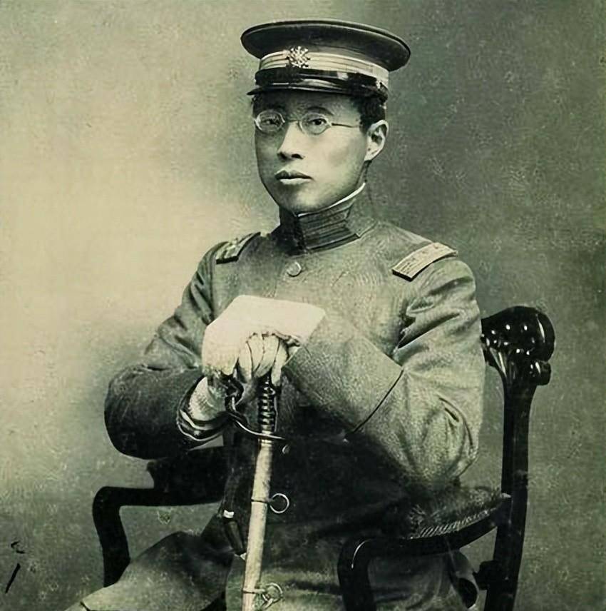 孙中山身边的女保镖:真正的江湖侠客,魔鬼式训练一招制敌_陈其美